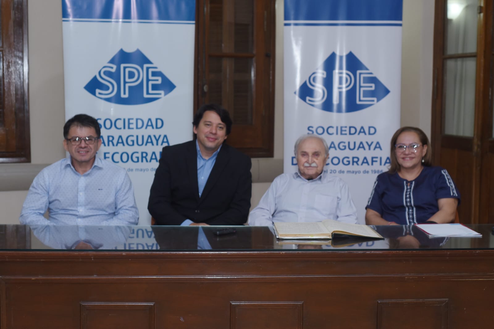 Nosotros
